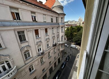 Two-bedroom Duplex on Veres Pálné street – from July