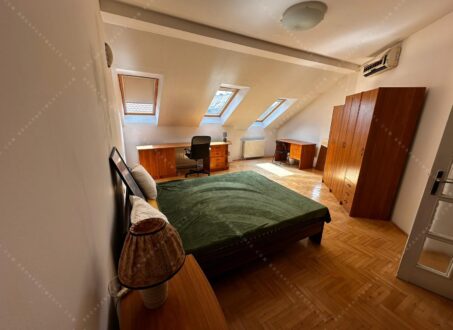 Two-bedroom Duplex on Veres Pálné street – from July