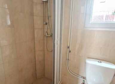 Compact renovated studio apartment FOR SALE close to Nagyvárad tér