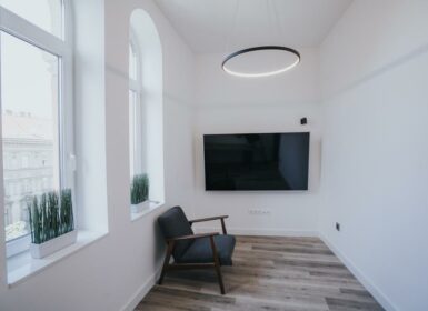Renovated modern 3-bedroom FOR SALE at Rákóczi tér