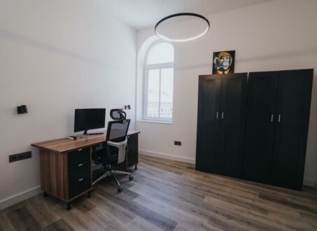 Renovated modern 3-bedroom FOR SALE at Rákóczi tér