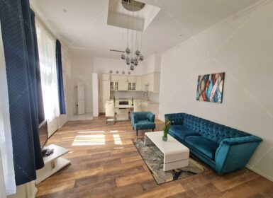 Renovated and Stylish Apartment in Buda