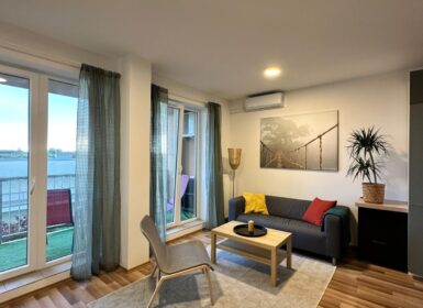 Stylish One-bedroom close to Tram Line 1 – from August