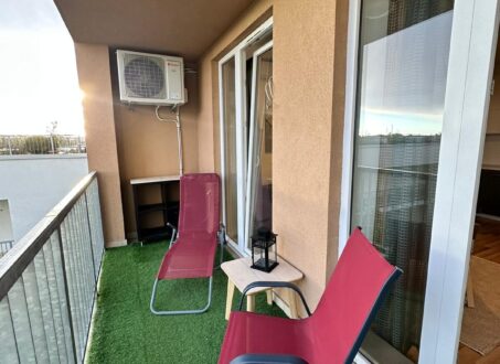 Stylish One-bedroom close to Tram Line 1 – from August