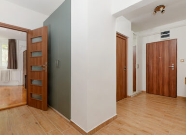 Renovated 2-bedroom FOR SALE in the city center
