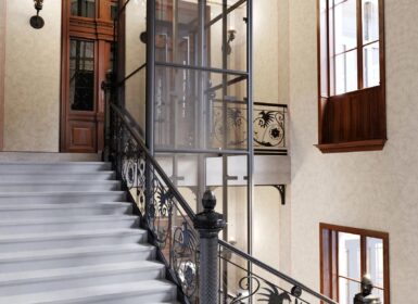 Luxury furnished 3-bedroom apartment in Andrássy Boulevard at Oktogon