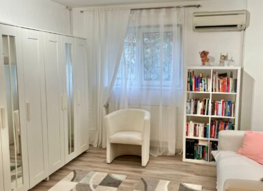 4-apartment FAMILY HOUSE with garden FOR SALE in Római part, next to Danube River