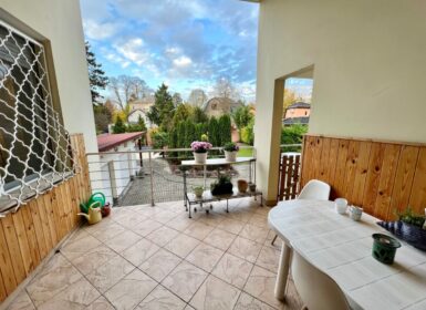 4-apartment FAMILY HOUSE with garden FOR SALE in Római part, next to Danube River