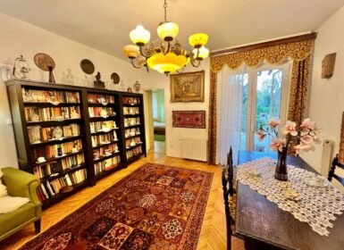 4-apartment FAMILY HOUSE with garden FOR SALE in Római part, next to Danube River