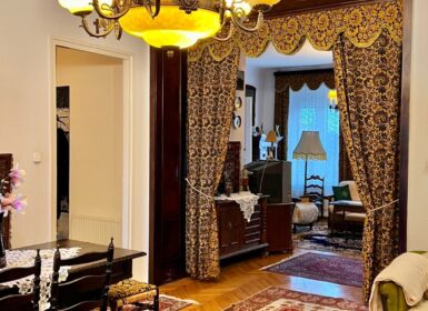 4-apartment FAMILY HOUSE with garden FOR SALE in Római part, next to Danube River