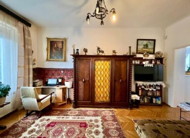 4-apartment FAMILY HOUSE with garden FOR SALE in Római part, next to Danube River