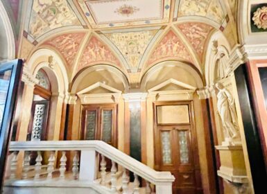 Luxury furnished 3-bedroom apartment in Andrássy Boulevard at Oktogon