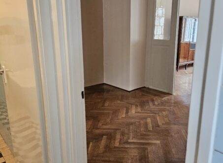 Bright one-bedroom FOR SALE between Nagyvárad tér and Klinikák