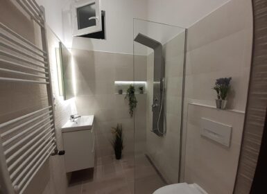 Furnished 2-bedroom apartment FOR SALE near to Keleti railway station