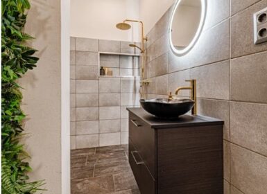 Stylish 2-bedroom for sale in downtown next to Danube river and Váci street