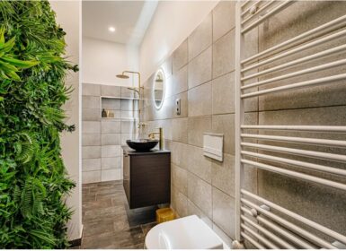 Stylish 2-bedroom for sale in downtown next to Danube river and Váci street