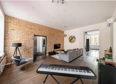 Stylish 2-bedroom for sale in downtown next to Danube river and Váci street