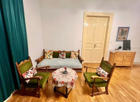 Two-bedroom apartment FOR SALE close to City Park and Keleti railway station