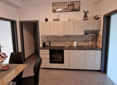 Renovated three-bedroom FOR SALE at Deák square