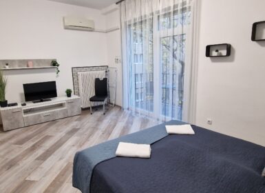 Renovated three-bedroom FOR SALE at Deák square