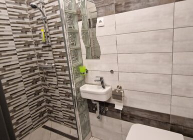 Renovated three-bedroom FOR SALE at Deák square