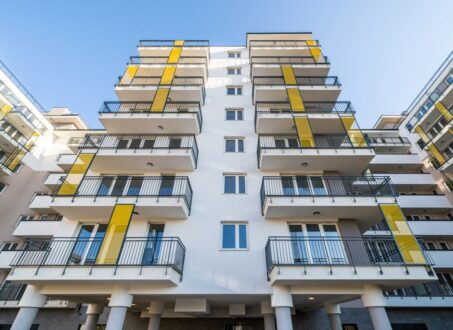 Newly-built Two-bedrooms nearby Heroes square