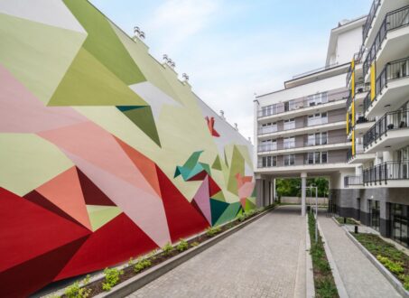 Newly-built Two-bedrooms nearby Heroes square