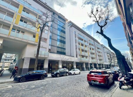 Newly-built Two-bedrooms nearby Heroes square