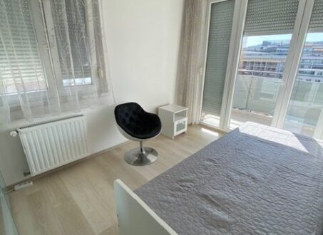 Newly Built Two-bedroom Apartment for Rent close to Göncz Árpád Metro 3 station – from Sept