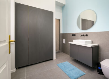 Perfect 3-bedrooms in the Center for investment