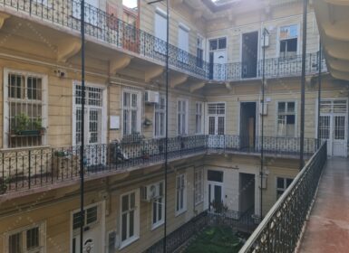 Furnished one-bedroom FOR SALE next to Nyugati tér