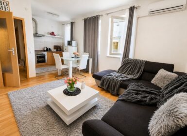 Apartment for Sale Near Semmelweis University – Under 200,000 EUR