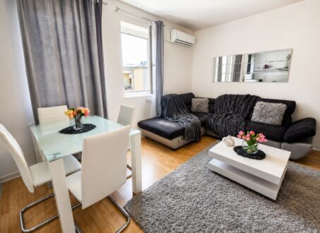 Apartment for Sale Near Semmelweis University – Under 200,000 EUR