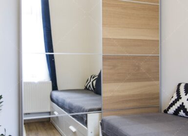 Bright 2-bedroom apartment