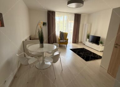 Bright Studio with Balcony