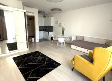 Bright Studio with Balcony