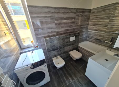Spectacular 2-Bedroom Apartment Near Corvin Sétány – Available NOW