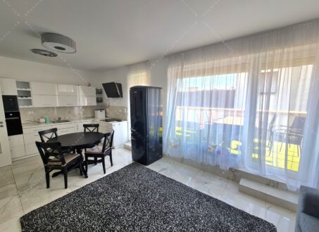 Spectacular 2-Bedroom Apartment Near Corvin Sétány – Available NOW