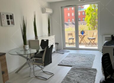 ✨ Studio Apartment for Rent on Corvin Promenade ✨