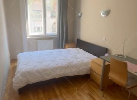 For Rent: Spacious 3-Bedroom Apartment in Budapest!