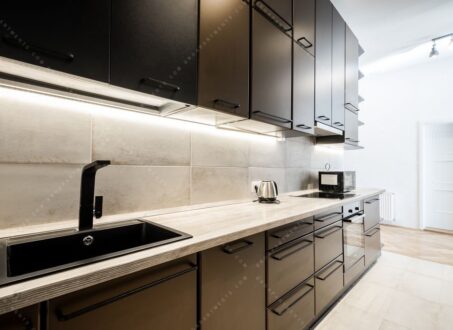 Beautifully Renovated 3-Bedroom Apartment for Rent in Budapest! – from August