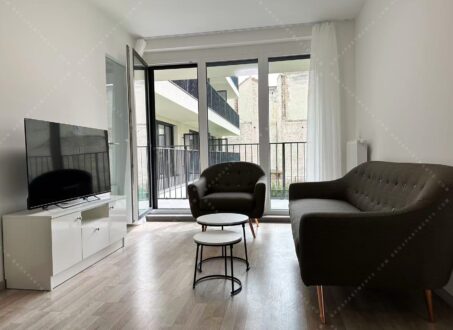 🏠 Modern 2-Bedroom Apartment with Balcony for Rent in Ferencváros, Budapest