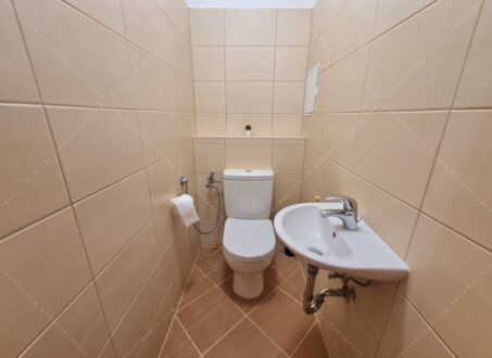 Sunny and unique One-bedroom in Corvin Setany