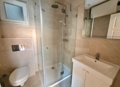 Renovated Two-bedrooms in a fantastic location