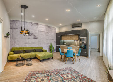 Stylishly Renovated 2-Bedroom Apartment for Rent in the Heart of Budapest – Katona József Street