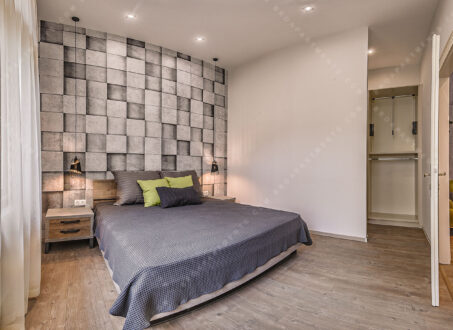 Stylishly Renovated 2-Bedroom Apartment for Rent in the Heart of Budapest – Katona József Street