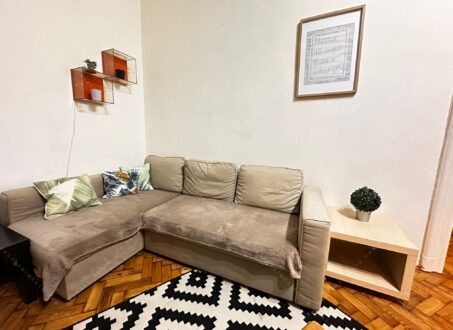 Cozy 2-Bedroom Apartment in Budapest