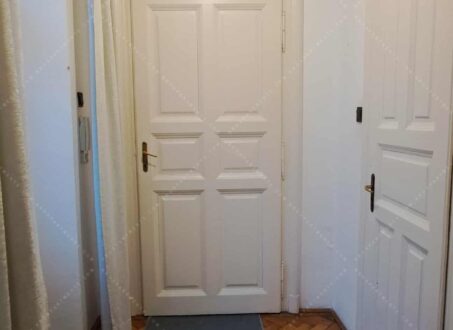 Cozy 2-Bedroom Apartment in Budapest