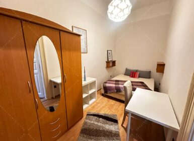 Cozy 2-Bedroom Apartment in Budapest