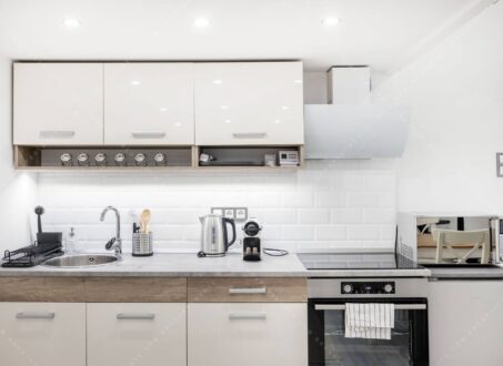 Elegant Ground-Floor Apartment with Loft Bed – Dob utca – from September